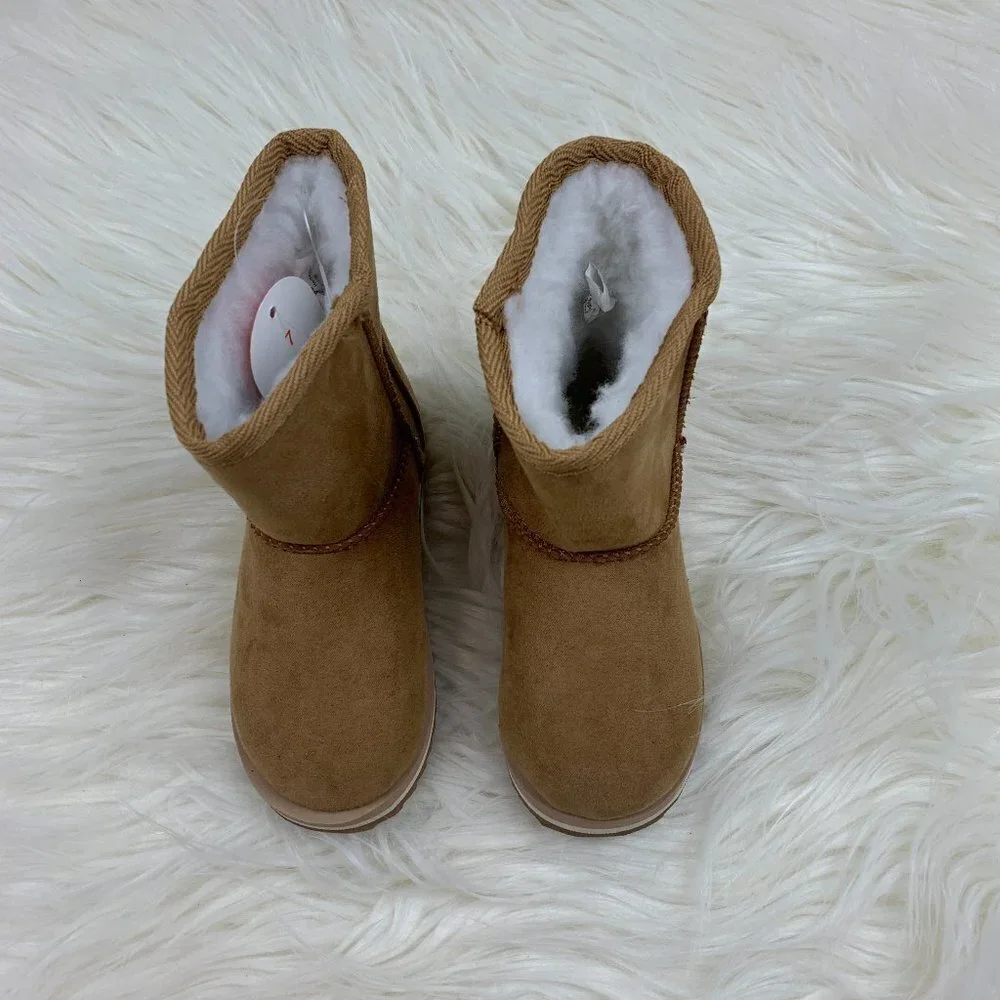 Cozy Faux Shearling Winter Boot Unisex Baby Size 7 New With Tags